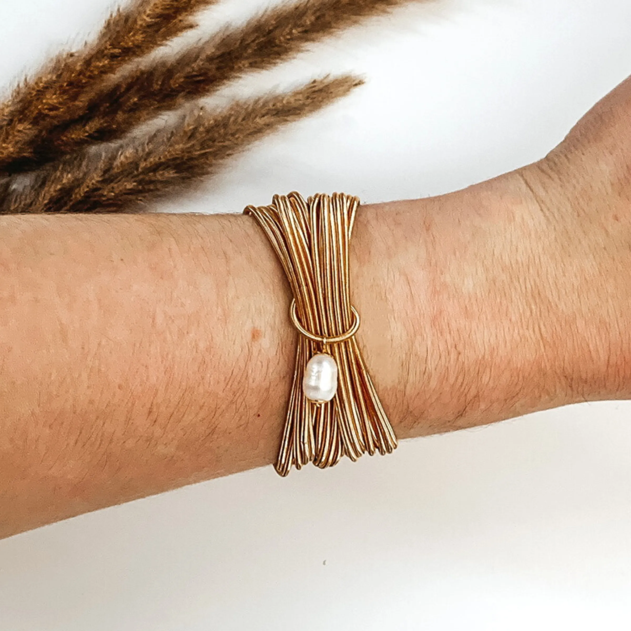 Guitar String Elastic Bracelet Set in Gold with a Pearl Charm