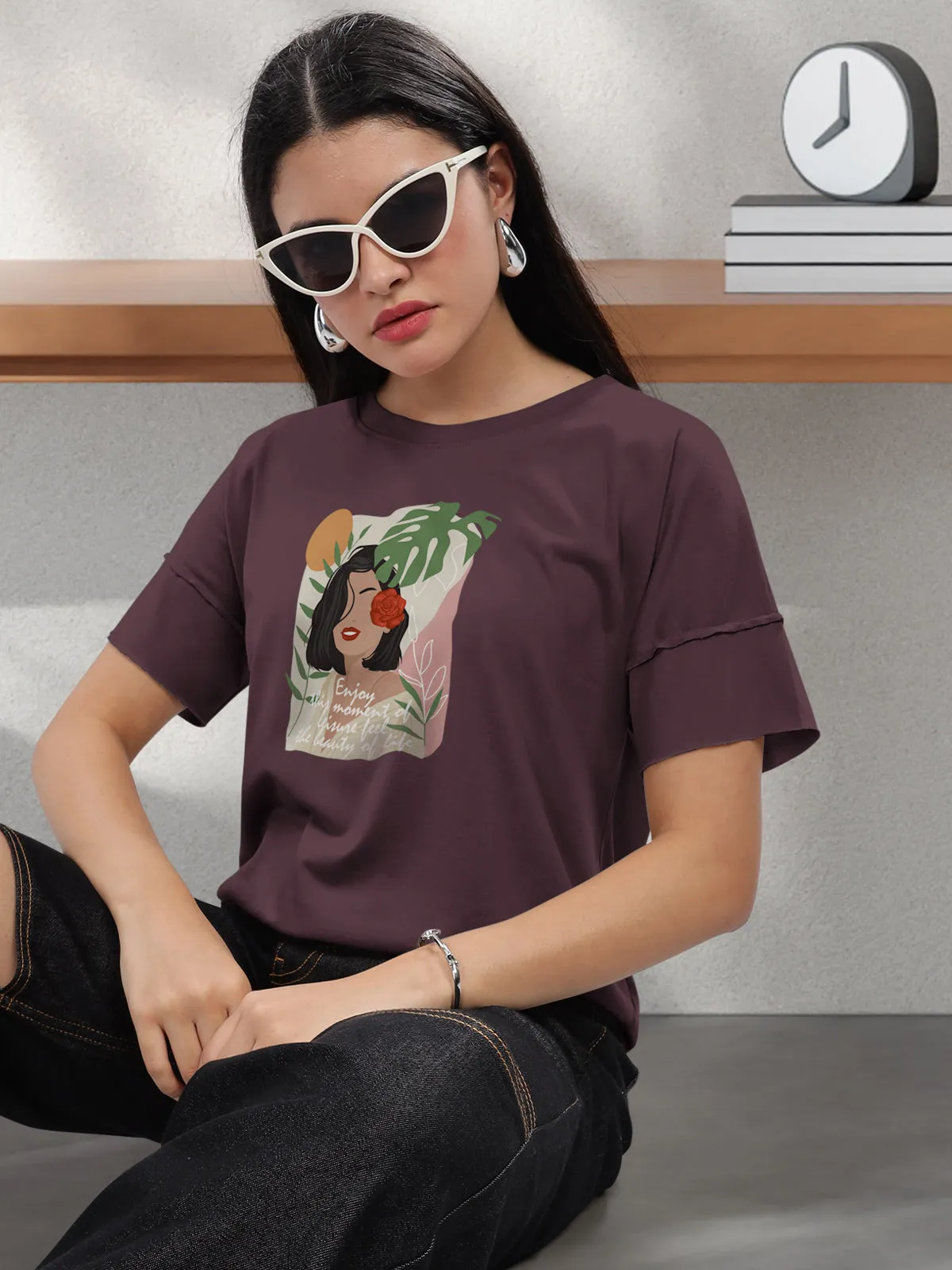 HELLCAT Burgundy Printed Regular Fit Raw Edge Crew Neck Crop T-Shirt for Women