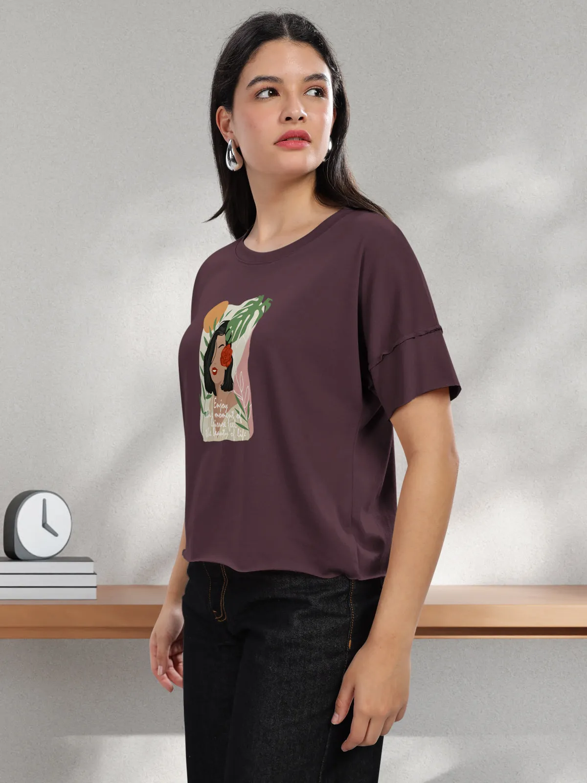 HELLCAT Burgundy Printed Regular Fit Raw Edge Crew Neck Crop T-Shirt for Women