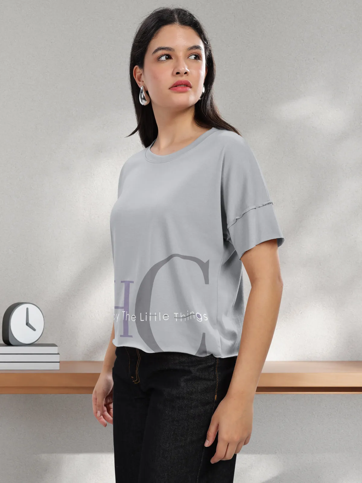 HELLCAT Light Grey Printed Regular Fit Raw Edge Crew Neck Crop T-Shirt for Women