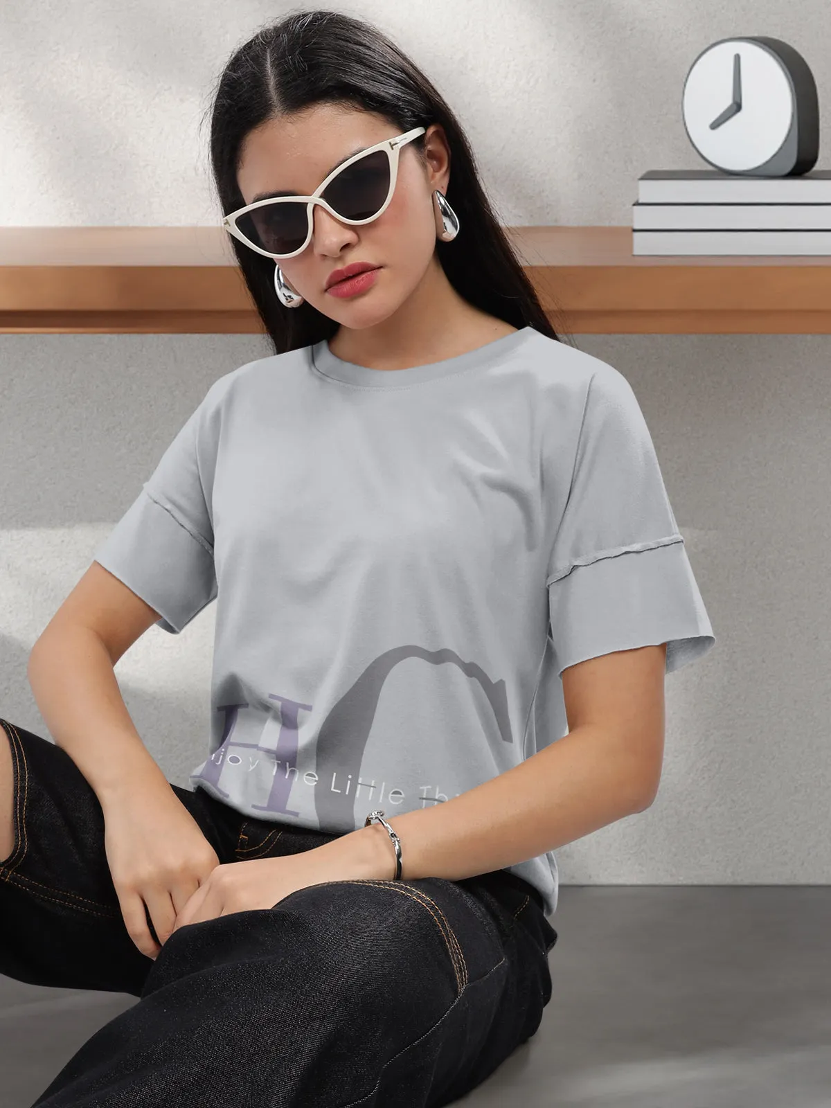 HELLCAT Light Grey Printed Regular Fit Raw Edge Crew Neck Crop T-Shirt for Women