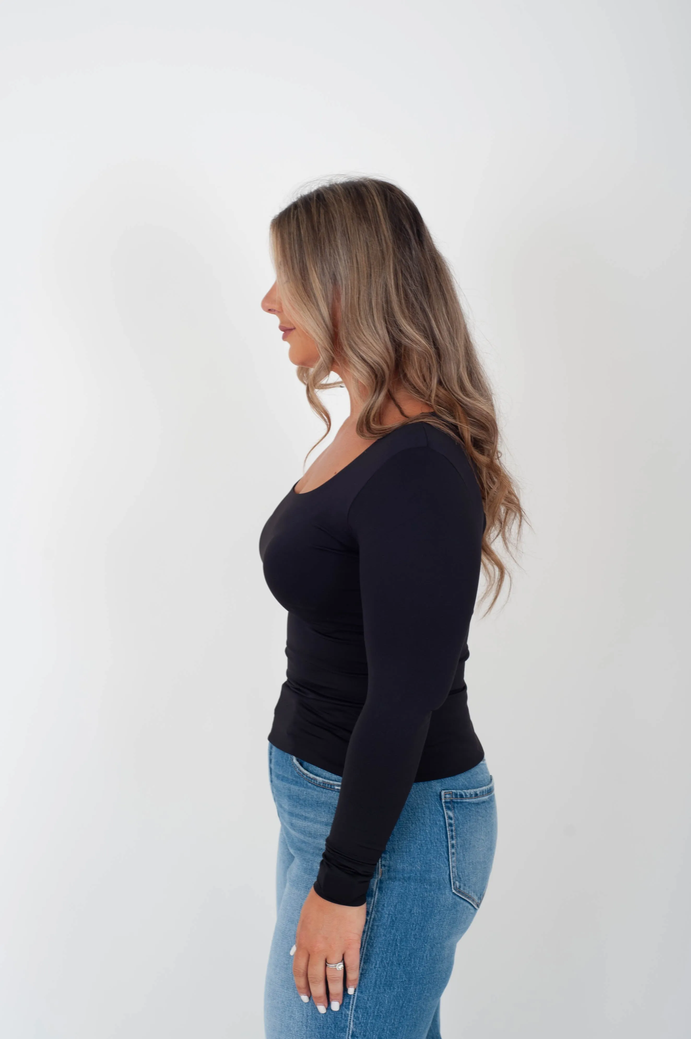 Mariana Longsleeve Scoop Neck Top