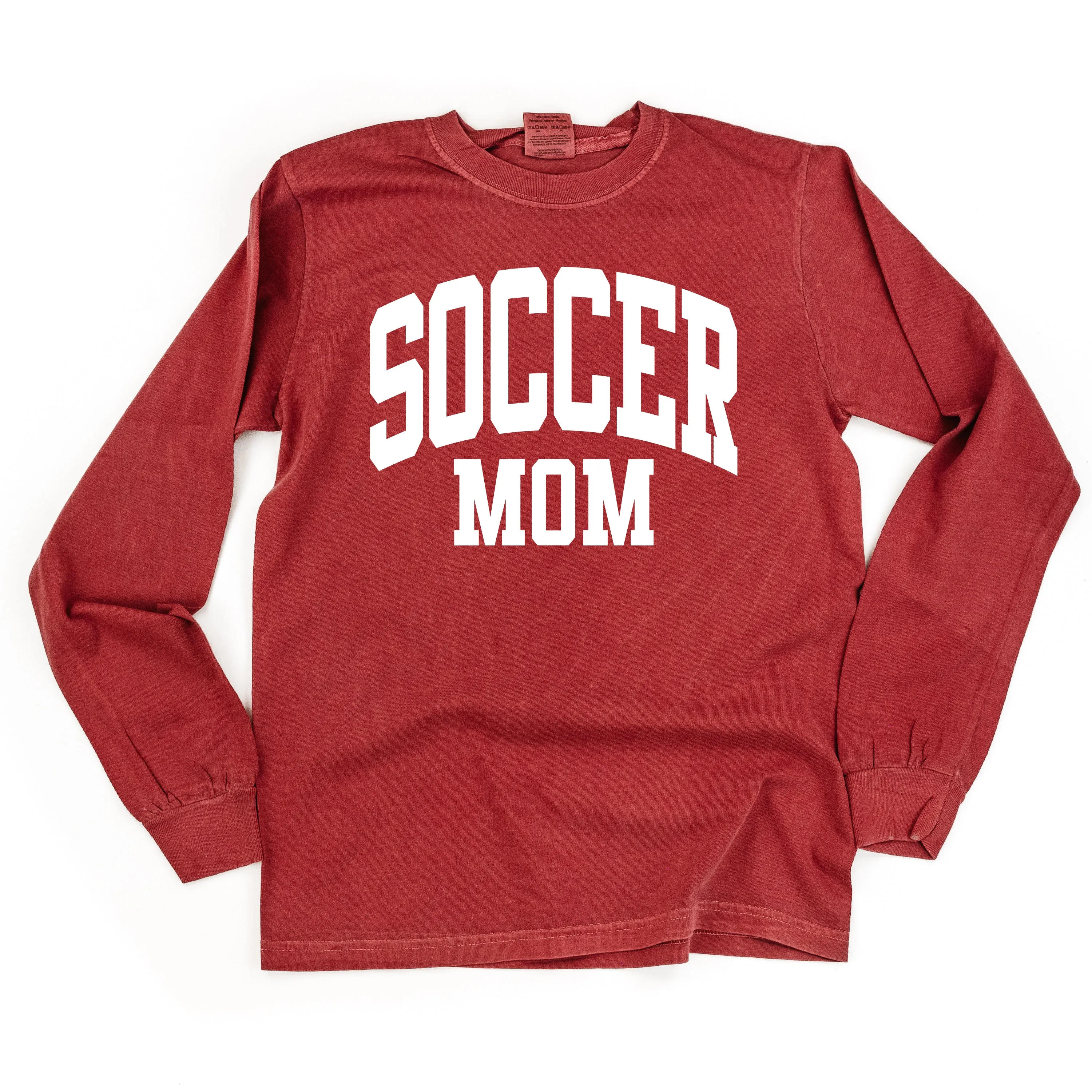 Varsity Style - SOCCER MOM - LONG SLEEVE COMFORT COLORS TEE